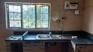 Secure 2-bedroom And 1-Bathroom House In Saffron Hill, Havenside