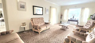 Spacious 4-Bedroom Home with Pool, Lapa &amp; Separate batchelor flat close to schools