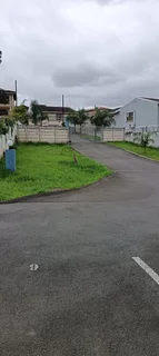 Spacious 3 bedroom apartment in secure complex in Sunford for Sale