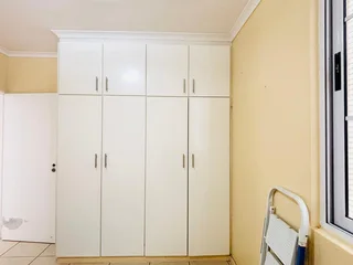 2 Bedroom Apartment Available for Sale in Umhlanga Ridge