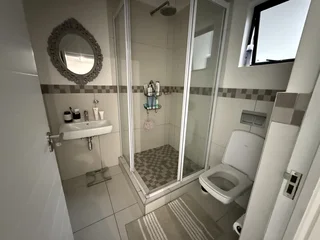 Modern 1 Bedroom Umhlanga Apartment