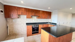 Spacious 1 Bedroom Upstairs Cottage - Durban North
