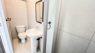 Spacious Modern Studio Cottage - Durban North