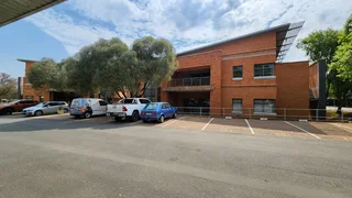 223 Square Meter office unit to let in Centurion Central  with exceptional secuirty