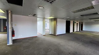 471 square meter Office to let in Centurion Central with main road access