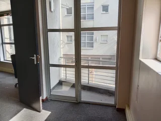 265 Square meter Office unit to let in Centurion central