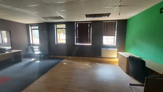 118m² square meter office unit for sale in Lyttelton Manor