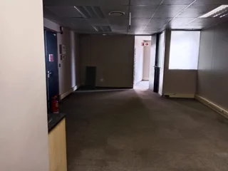 265 Square meter Office unit to let in Centurion central