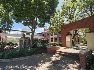 153 sqm Office To Let - Menlyn - includes an attractive 2-month rent-free incentive