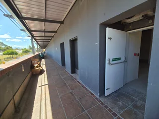 326m² Retail Space To Let In Durbanville Natural Light