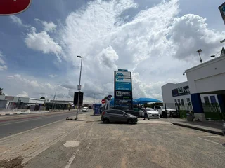 Prime Ground Floor Unit to Let - 600 Louis Botha Avenue, Bramley, Johannesburg