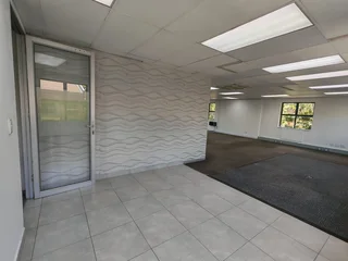 153 sqm Office To Let - Menlyn - includes an attractive 2-month rent-free incentive