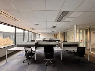 Prime P-Grade Office Space with High Visibility on William Nicol