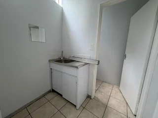 Prime Ground Floor Unit to Let - 600 Louis Botha Avenue, Bramley, Johannesburg