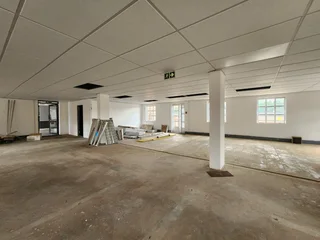 348 sqm Office To Let – Erasmuskloof – Customisable White-Box Space