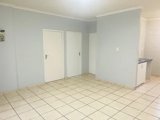 Neat 2-bedroom And 1-bathroom Apartment In Dartford Drive