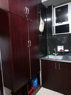 Neat and Move-In-Ready! Prime Durban Central Apartment! Well-maintained building - Close to ameni...