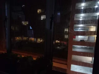 Neat and Move-In-Ready! Prime Durban Central Apartment! Well-maintained building - Close to ameni...