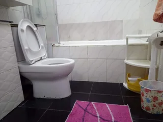 Neat and Move-In-Ready! Prime Durban Central Apartment! Well-maintained building - Close to ameni...