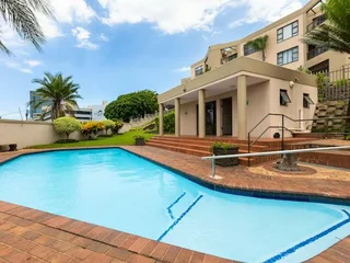 Modern 2 Bedroom, 2 Bathroom Gem in the Heart of Umhlanga Rocks