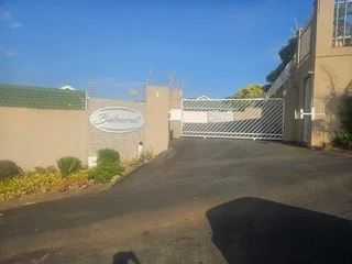 Prime Property presents Townhouse for sale in Somerset Park