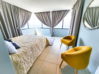 Apartment with sea views - To Let