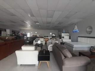 Prime Commercial Building available to let in Pinetown