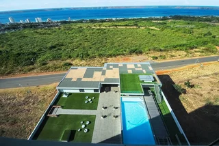 Stunning Sea Views  three  Bedroom Apartment for rent with two parking in Umhlanga