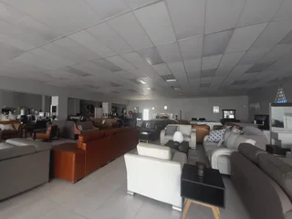 Prime Commercial Building available to let in Pinetown