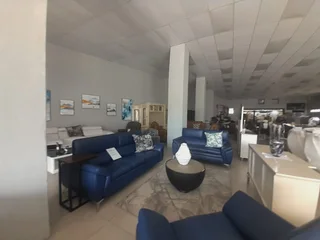 Prime Commercial Building available to let in Pinetown