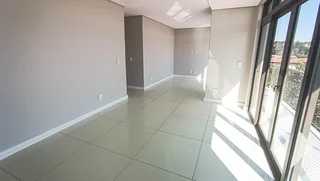 Stunning Townhouse in Izinga