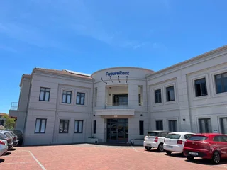 236m² Ground Floor Modern Office To Let in Century City