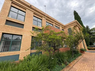 First Floor Office Space to Let in Midridge Park, Midrand