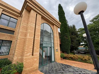 First Floor Office Space to Let in Midridge Park, Midrand