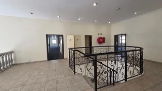 2,000 Square meter office unit to let in Highveld with highway access