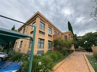 First Floor Office Space to Let in Midridge Park, Midrand