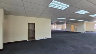 2,000 Square meter office unit to let in Highveld with highway access