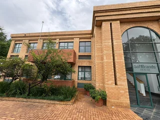 First Floor Office Space to Let in Midridge Park, Midrand