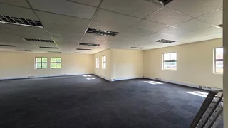 2,000 Square meter office unit to let in Highveld with highway access