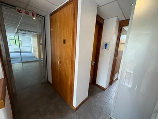 First Floor Office Space to Let in Midridge Park, Midrand