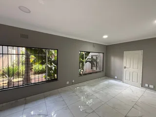 Office Space to Let - 391 Ontdekkers Road, Florida, Roodepoort