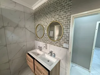 Prime Office Space to Let - 391 Ontdekkers Road, Florida, Roodepoort