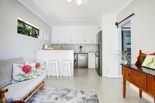 1 BEROOM COTTAGE IN KENRIDGE (Fully Furnished)