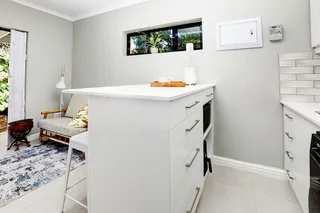 1 BEROOM COTTAGE IN KENRIDGE (Fully Furnished)