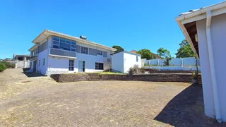 Prime location with high visibility and ample versatility