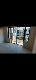 Secure 1-Bedroom And 1-Bathroom Apartment In Benacre Lane, Modderfontein