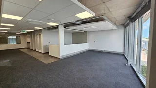 2945m2 AAA-Grade Warehouse To Let in Blackheath Industrial