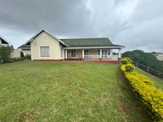 Spacious 4-Bedroom House For Sale In Sought-After Mount Edgecombe .