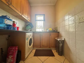 Spacious 4-Bedroom House For Sale In Sought-After Mount Edgecombe .