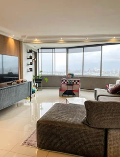 Stunning 3 Bedroom, 2 Bathroom Apartment with Magnificent Views